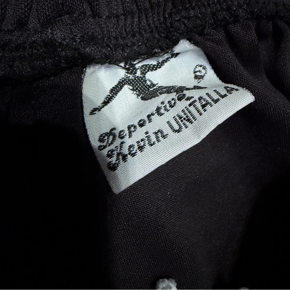 Deportivo Kevin Mens Men's Black Athletic Shorts with Red Trim Unitalla One Size - Picture 2 of 5